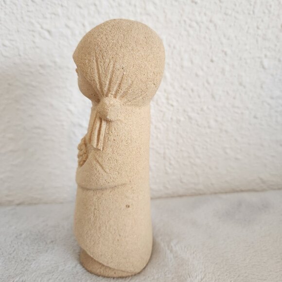 Sand Art Girl with Bouquet of Flowers Sculpture Belgium Figure Registered 6 in. - Picture 3 of 10